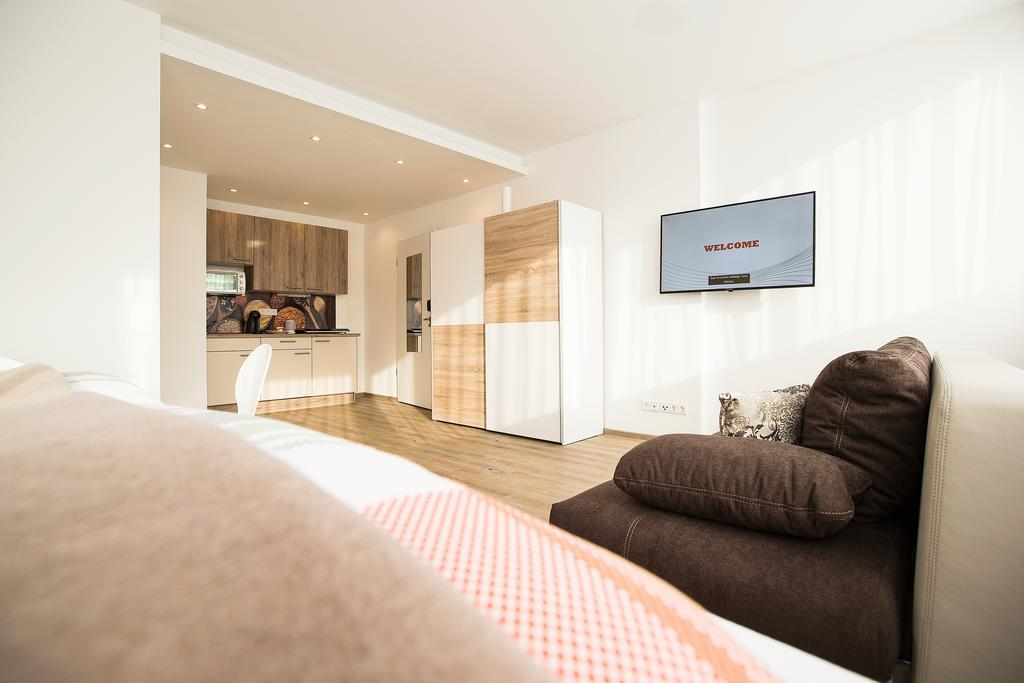 Апарт отель Design Sleepy Кёльн Экстерьер фото